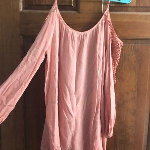 Boutique Open Shoulder Pink Flowy Shirt